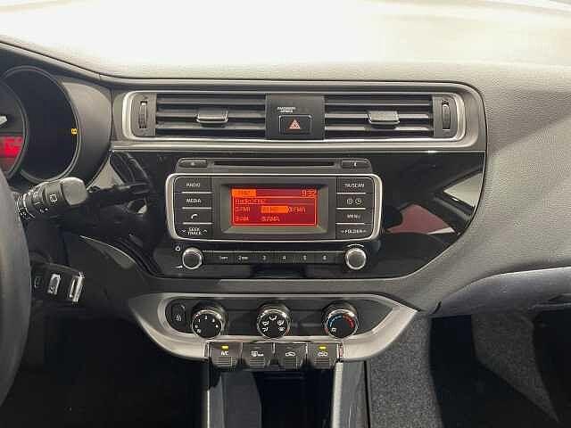 Kia Rio 1.2 CVVT 5p. Cool