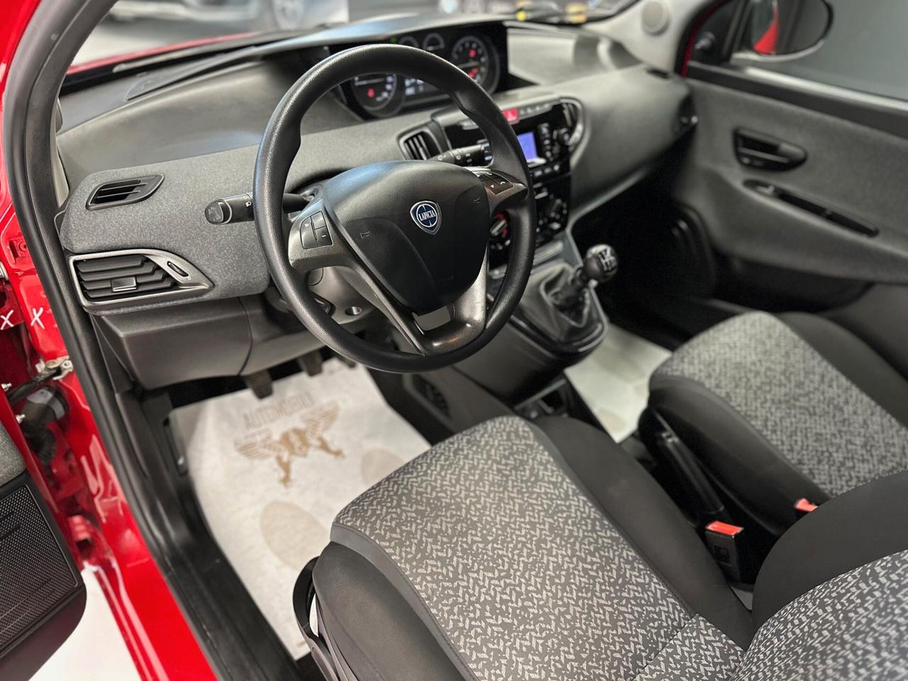 Lancia Ypsilon 1.0 70 CV S&S Hybrid Gold 2022