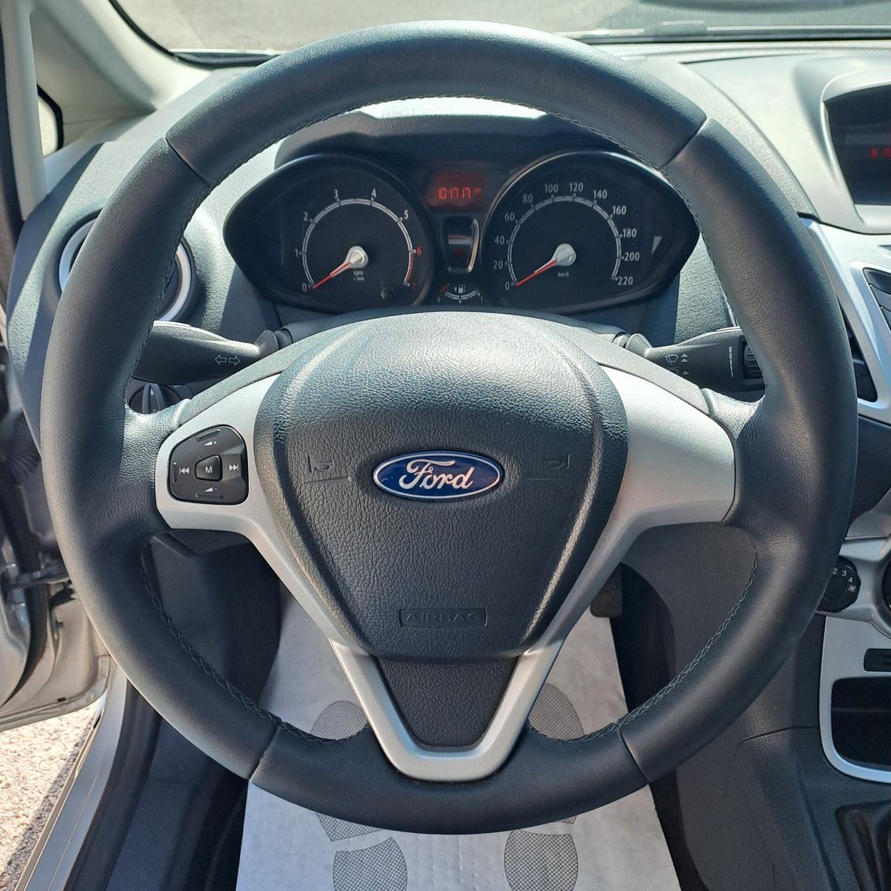 Ford Fiesta 1.2 Bz 60cv Titanium