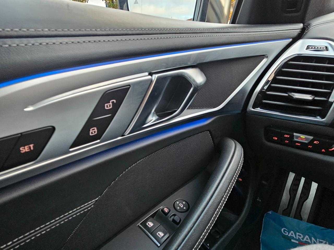 Bmw M850i xDrive Coupé 4.4 V8