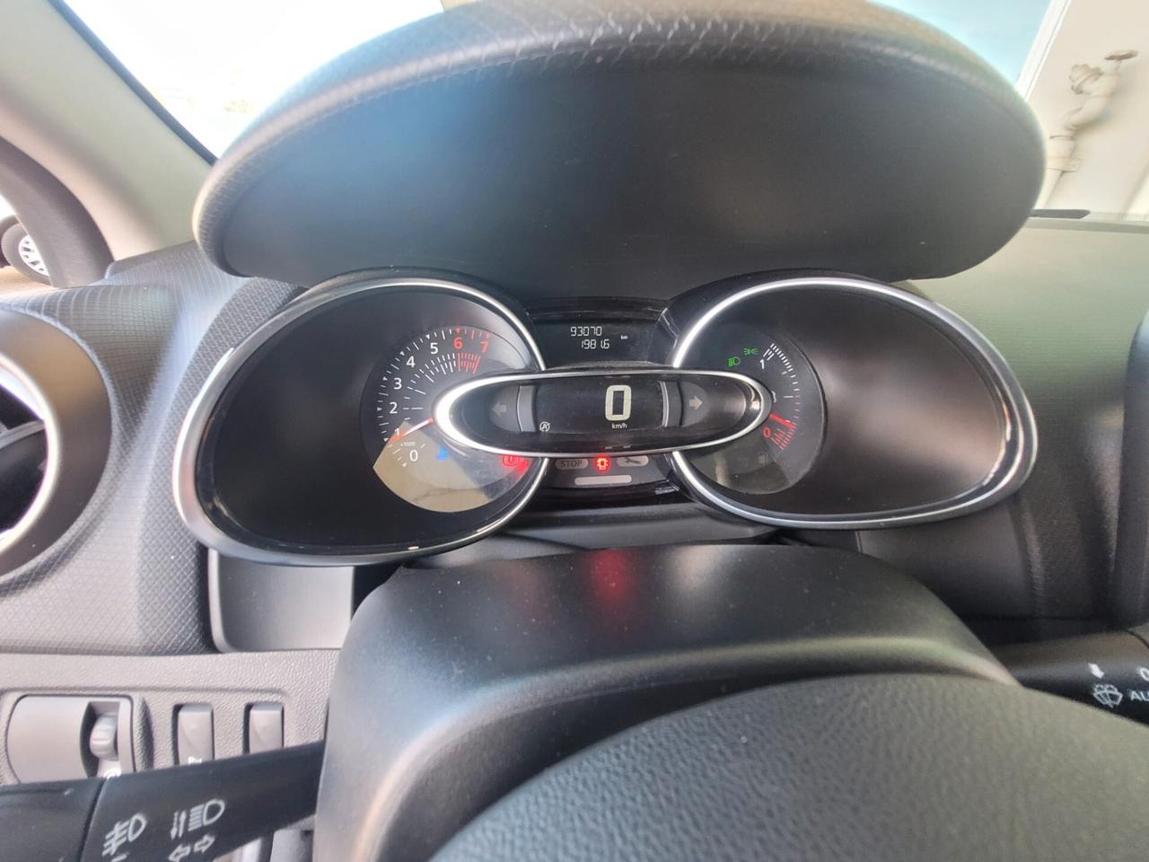 Renault Clio 1.2 75CV 5 porte Zen