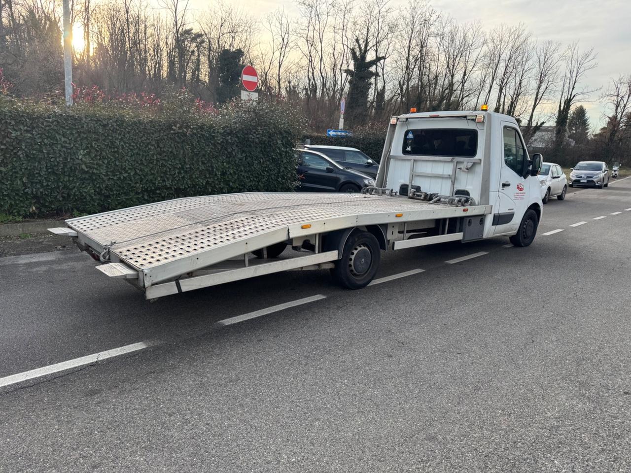 Renault Master Carro attrezzi portata 1350 kg più tolleranza