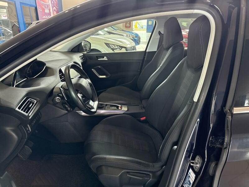 Peugeot 308 BlueHDi 130 EAT6 S&S SW Allure