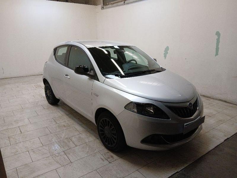 Lancia Ypsilon 1.2 Silver Gpl 69cv