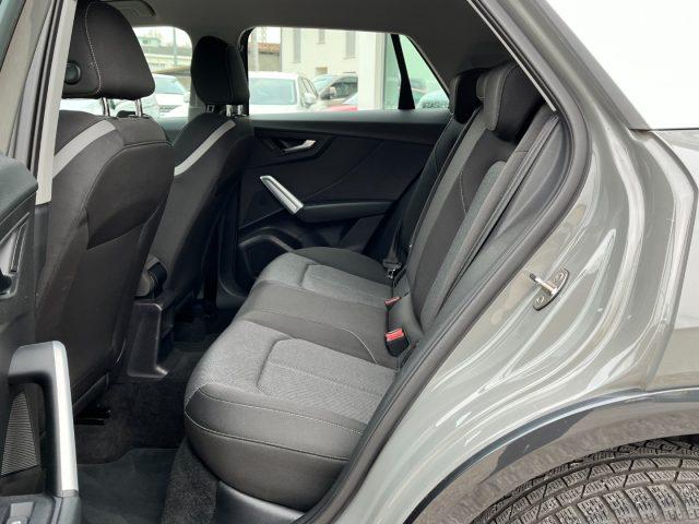 AUDI Q2 30 TDI S tronic Identity Black