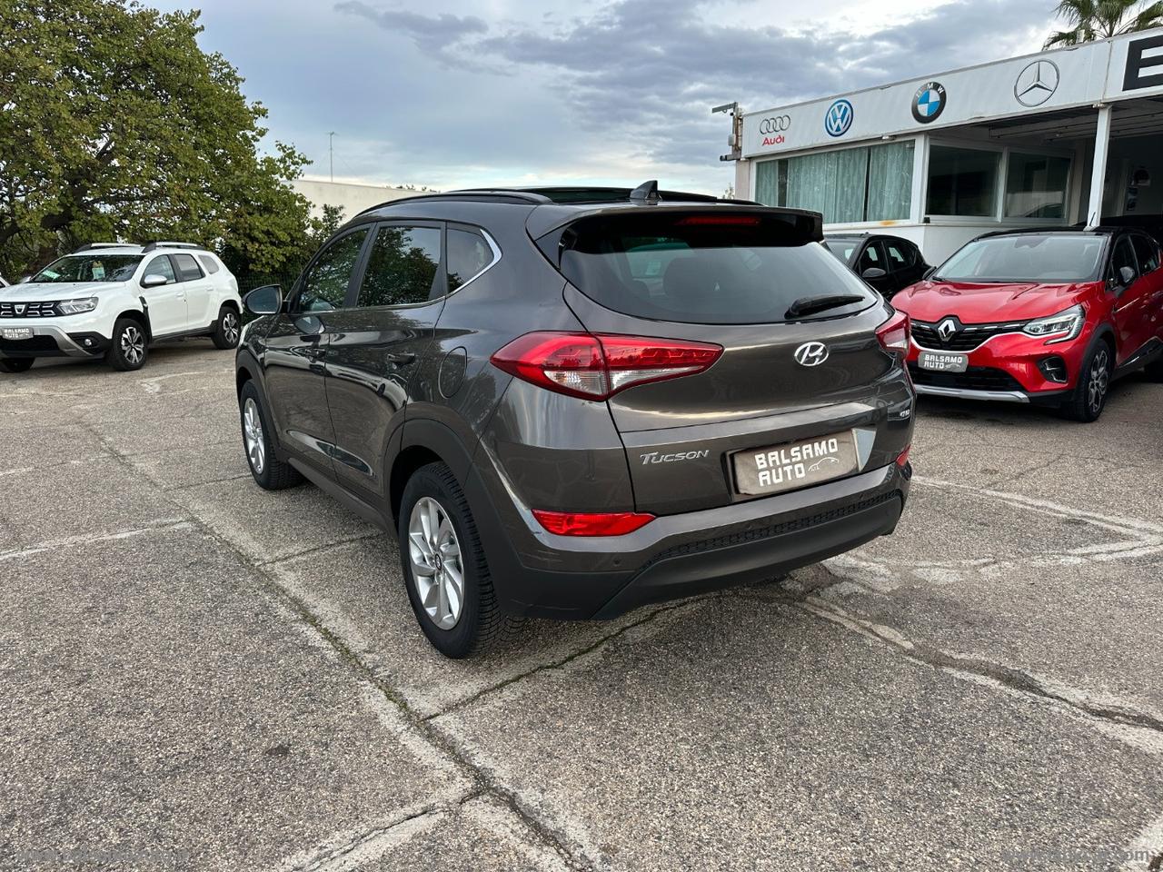 HYUNDAI Tucson 1.7 CRDi Comfort TETTO APRIBILE