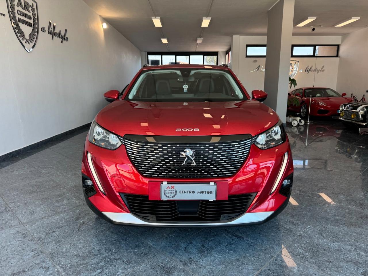 Peugeot 2008 1.2 GT Line 130cv Navi Carplay Uniprop