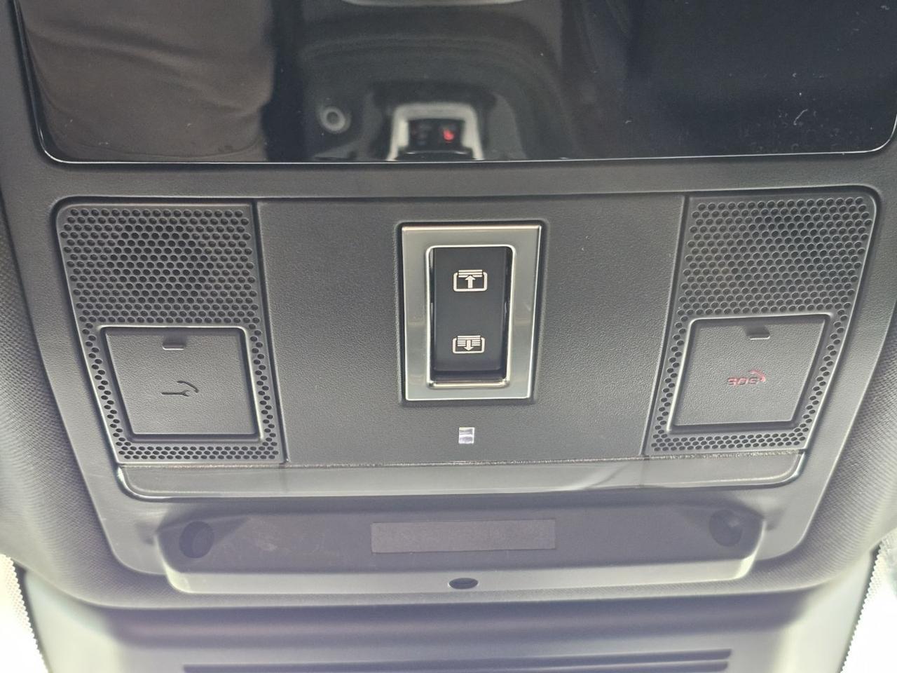 Jaguar E-Pace R-Dynamic SE Navi Camera Tetto C.20" LED BlackPack