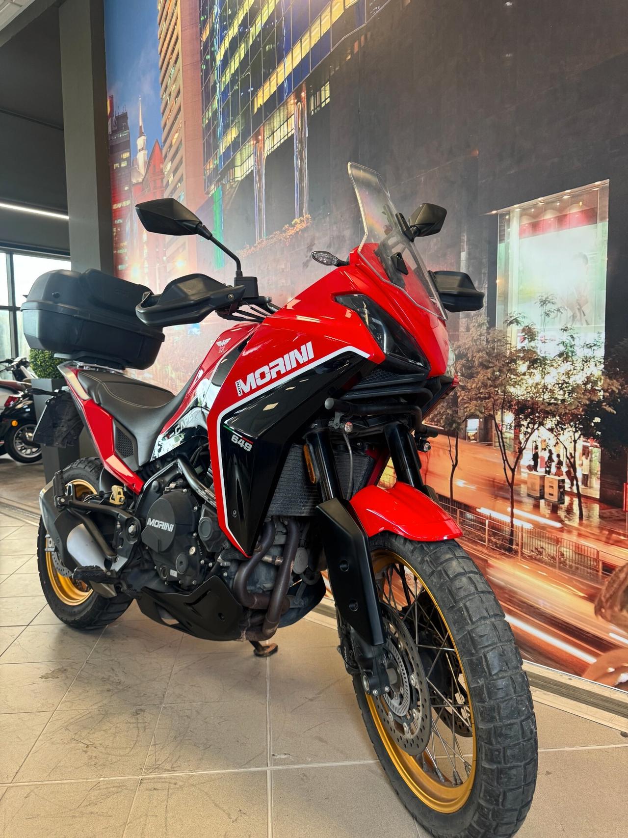 Moto Morini X-Cape 649 Golden Wheels