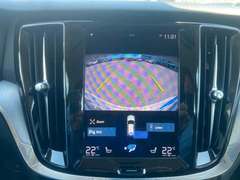 VOLVO V60 2.0 b4 Momentum Business AuTo