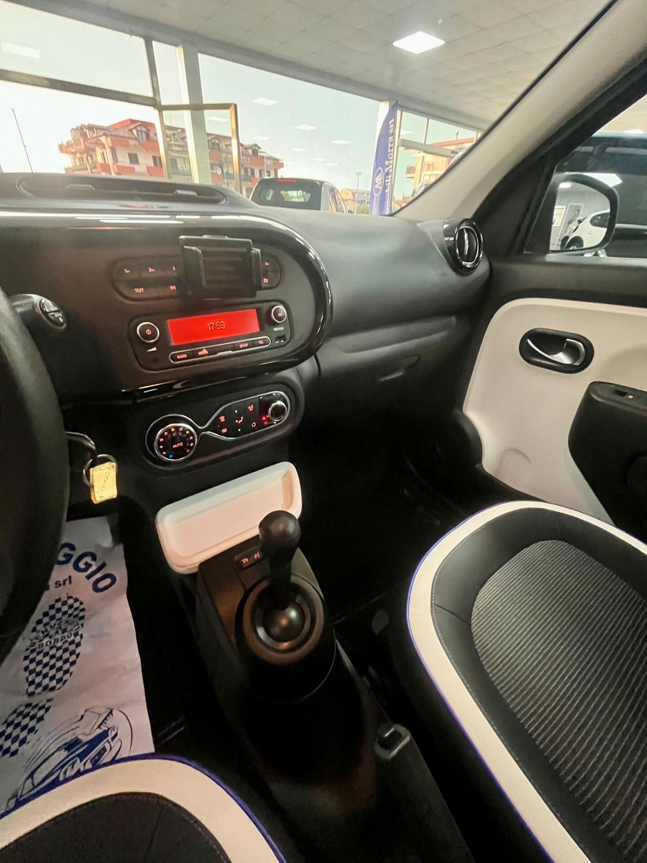 Renault Twingo TCe 90 CV EDC Intens