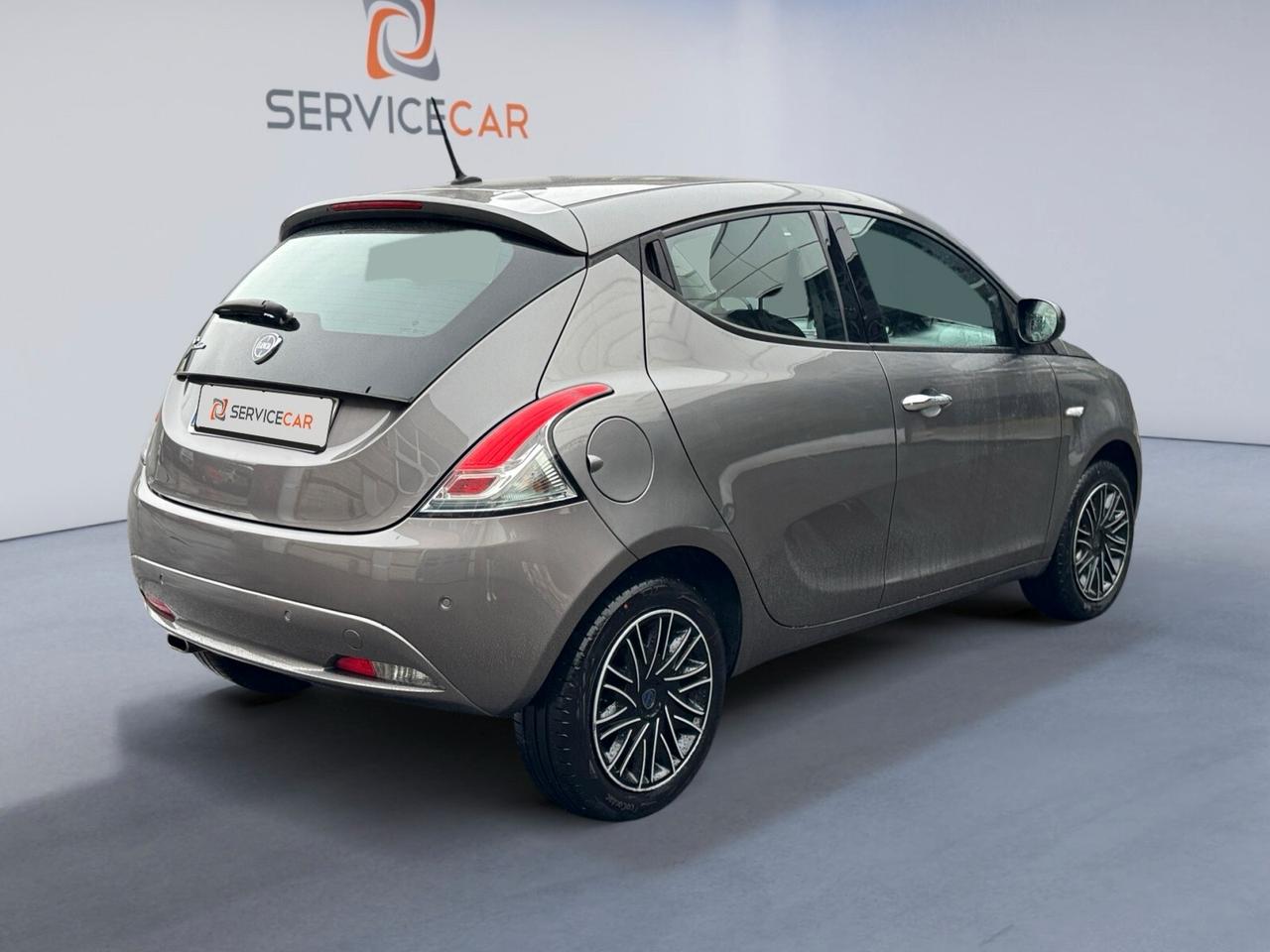 Lancia Ypsilon 1.2 69 CV 5 porte S&S Gold