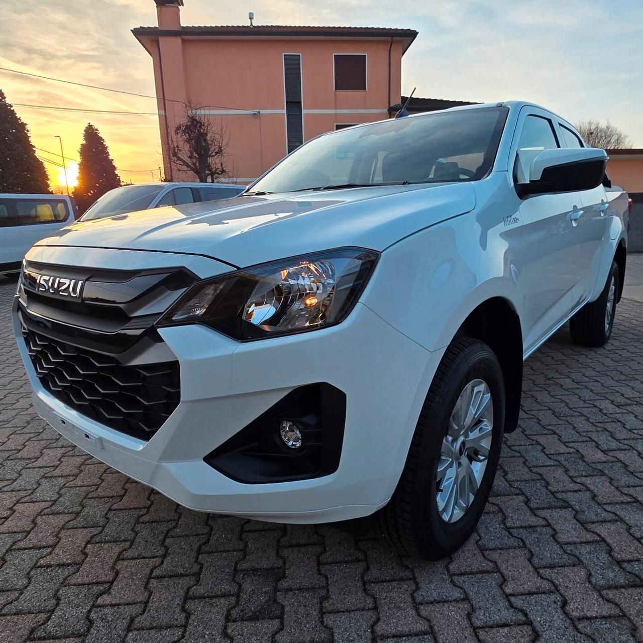 Isuzu D-Max N60 1.9 Crew BB plus ACCESSORIATO NUOVO