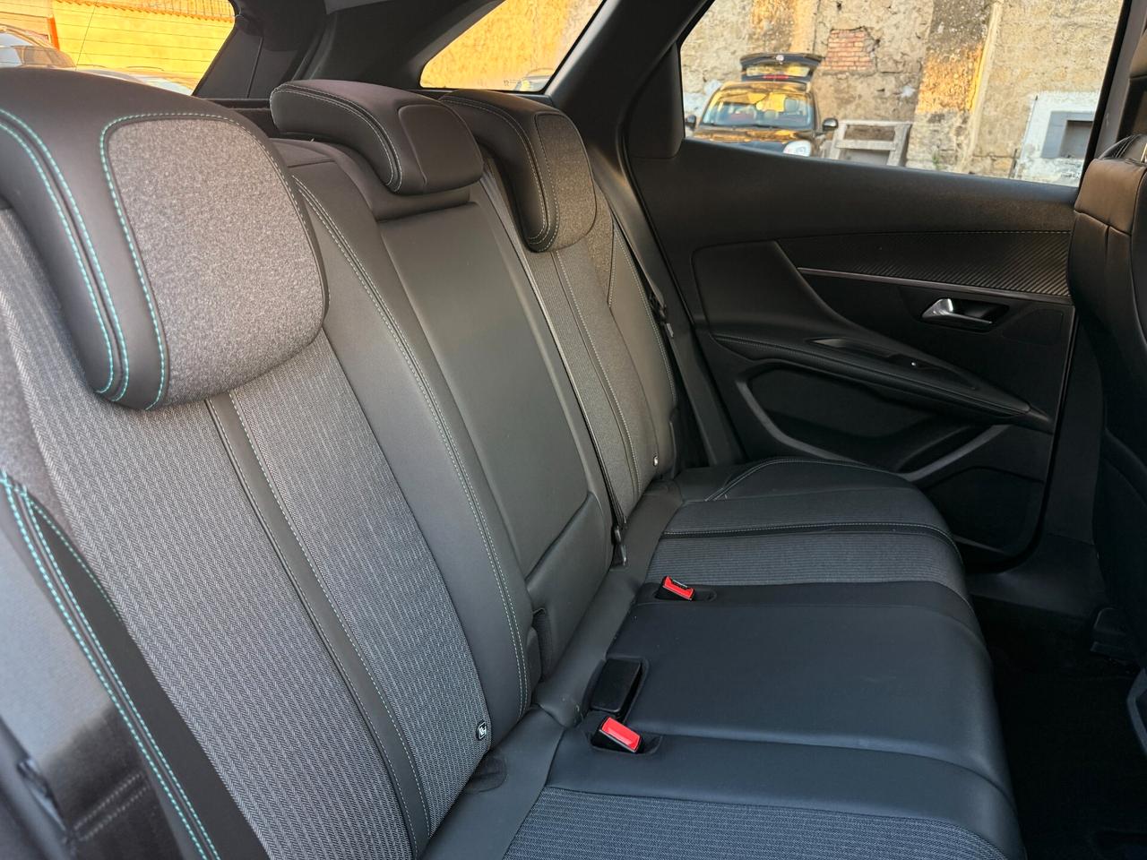 Peugeot 3008 BlueHDi 130 S&S EAT8 Allure Pack