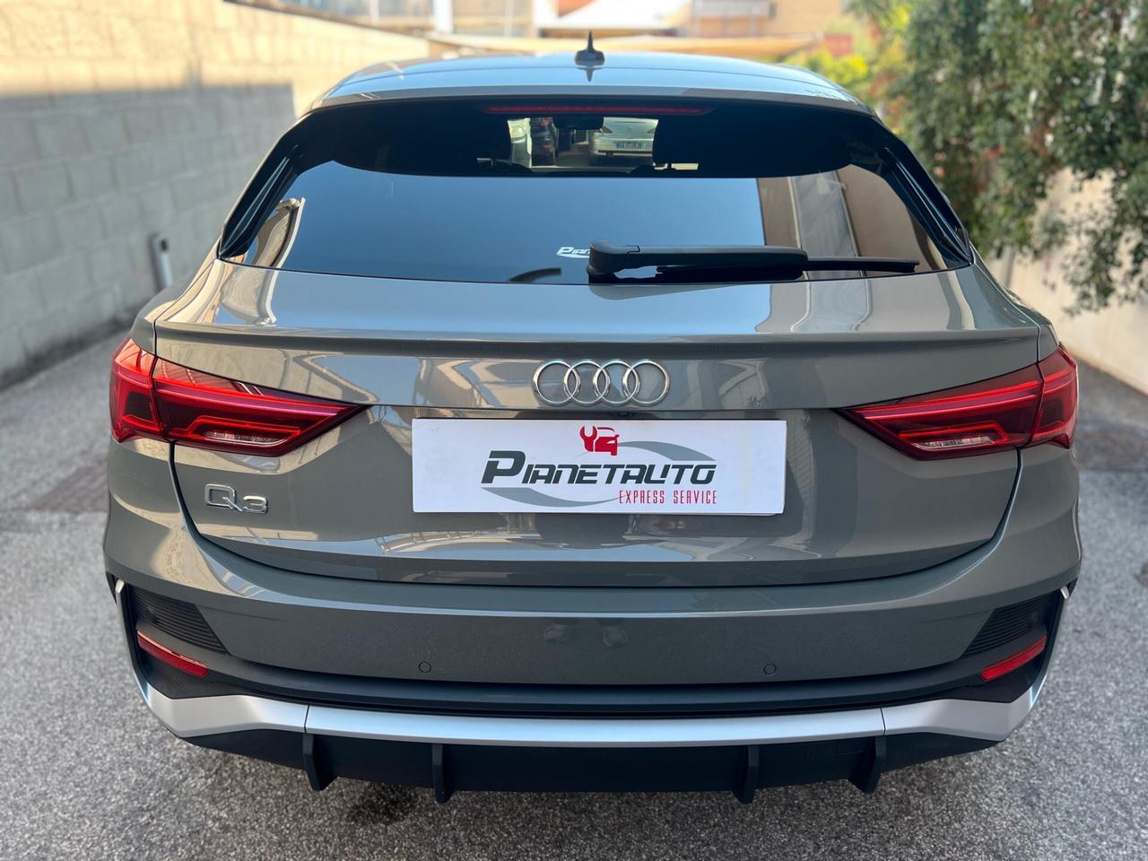 Audi Q3 Sportback SPB 35 2.0 tdi S line edition s-tronic LED/CAMERA/20; PERFETTA!!