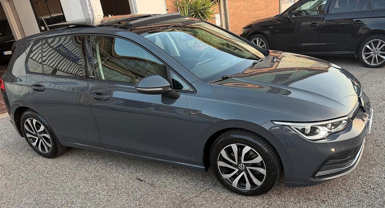 Volkswagen Golf 2.0 TDI DSG SCR Style TETTO APRIBILE E GANCIO TRAINO