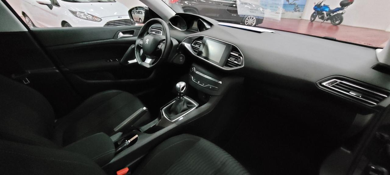 Peugeot 308 BlueHDi 120 S&S SW Active