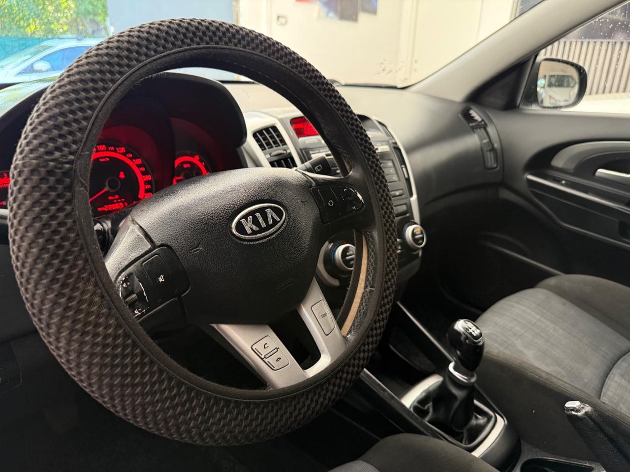 Kia Ceed 1.6 DIESEL NEOPATENTATI