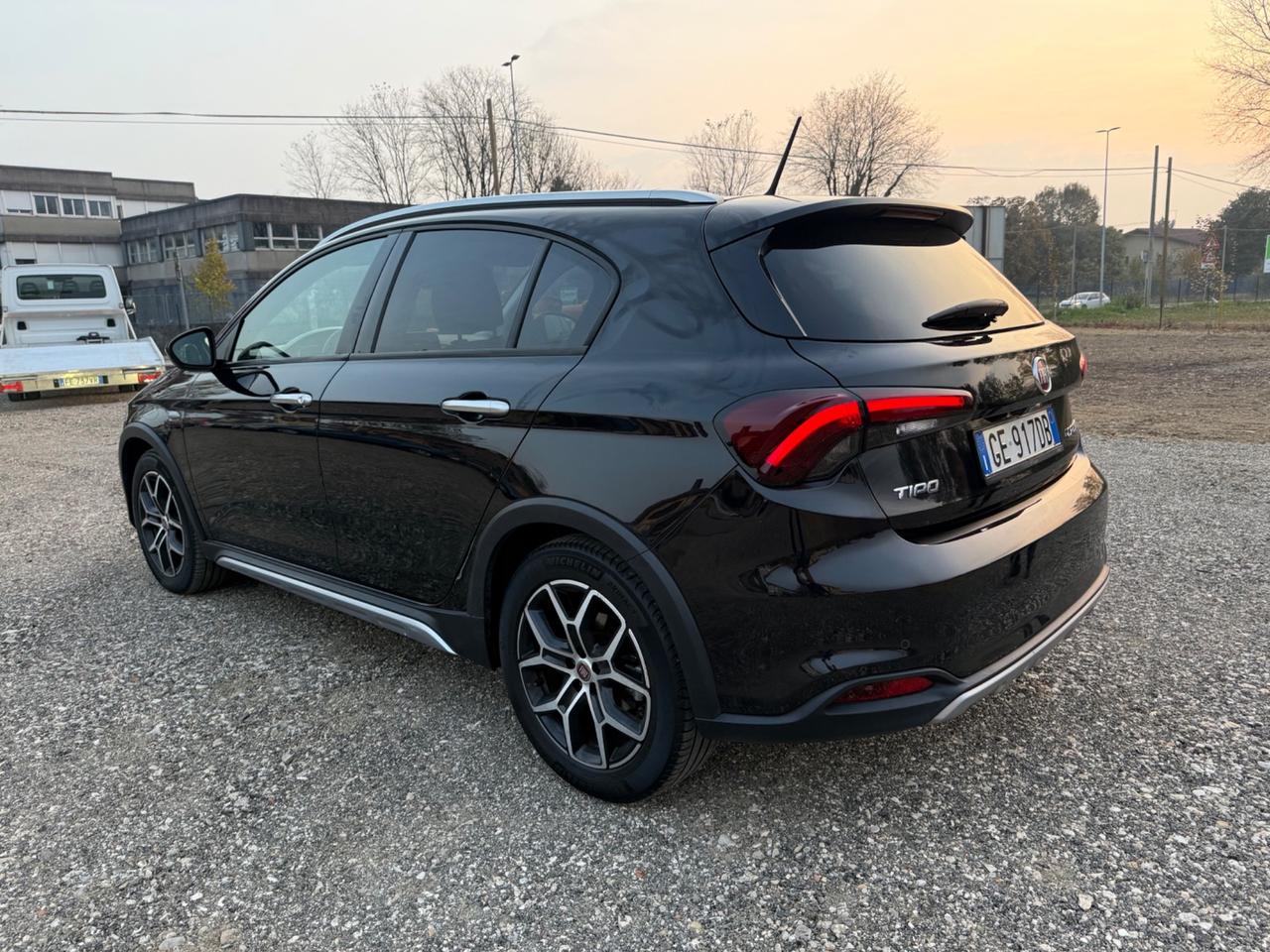 Fiat Tipo 1.6 Mjt S&S 5 porte Cross