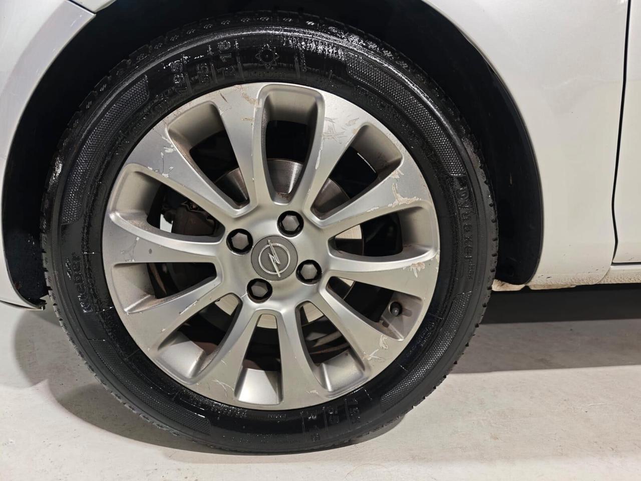 Opel Corsa Benzina Neopatentati