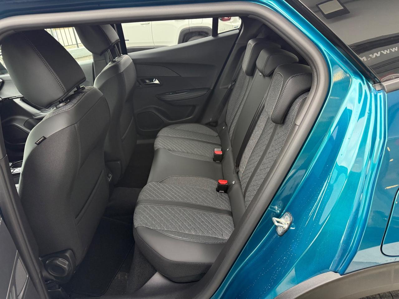 Peugeot 2008 1.2 puretech Allure Vettura Ufficiale