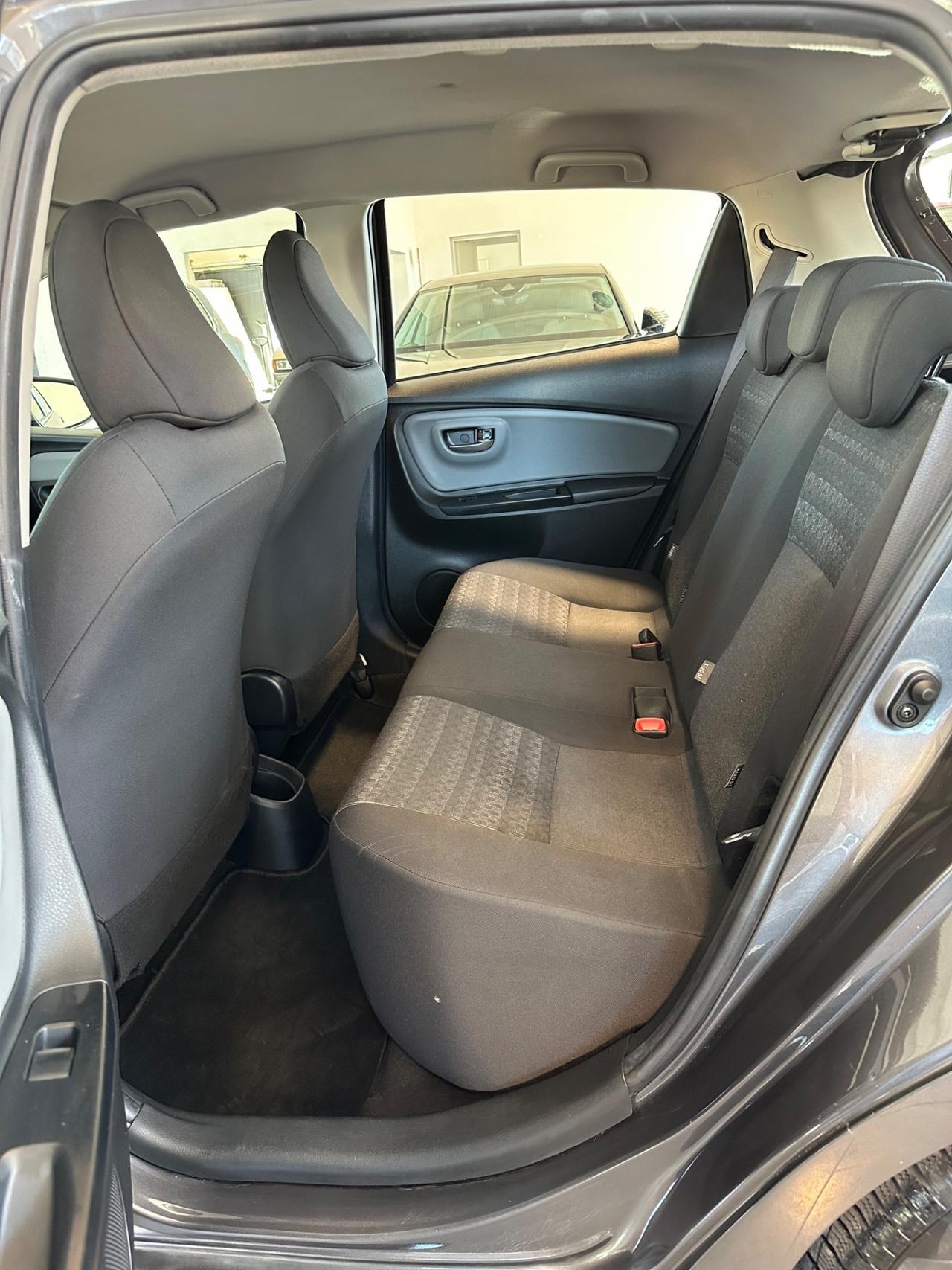 Toyota Yaris 1.0 5 porte Lounge