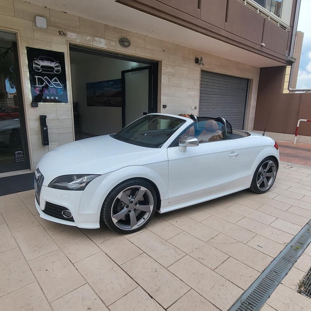 Audi TT TTS Roadster 2.0 272 CV TFSI quattro S tronic