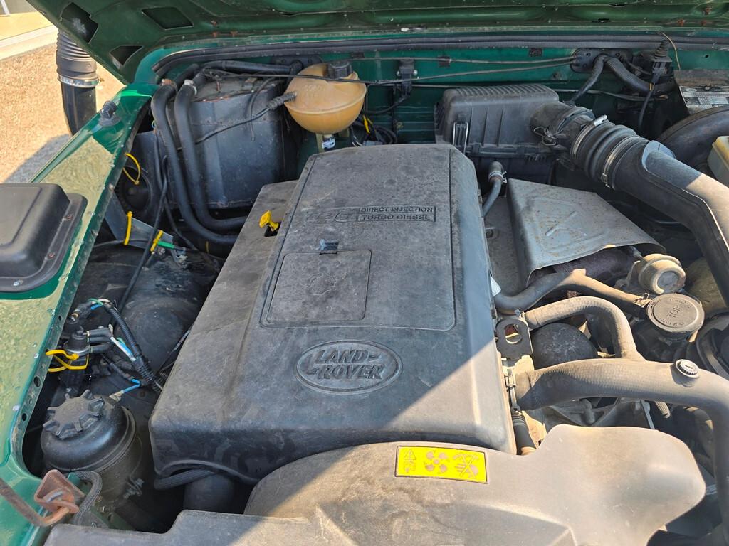 Land Rover Defender 90 2.5 Td5 Station Wagon E