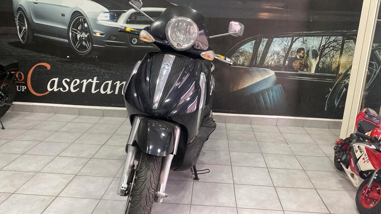 Piaggio Beverly 400 i.e.