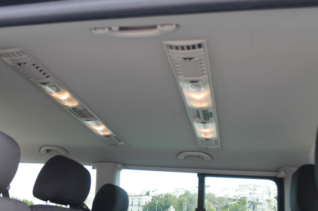 Volkswagen Caravelle 2.0 TDI 150CV DSG PC
