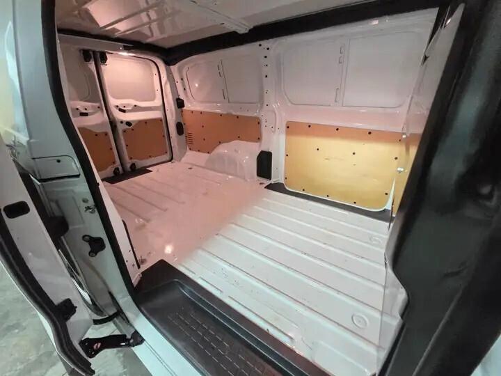 Opel Vivaro 1.5 Diesel 120CV passo lungo xl L3 H1 3000km uniprop