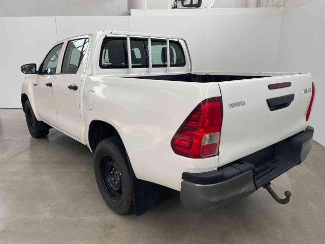 TOYOTA Hilux 2.4 D-4D 4WD 4 porte Double Cab Comfort