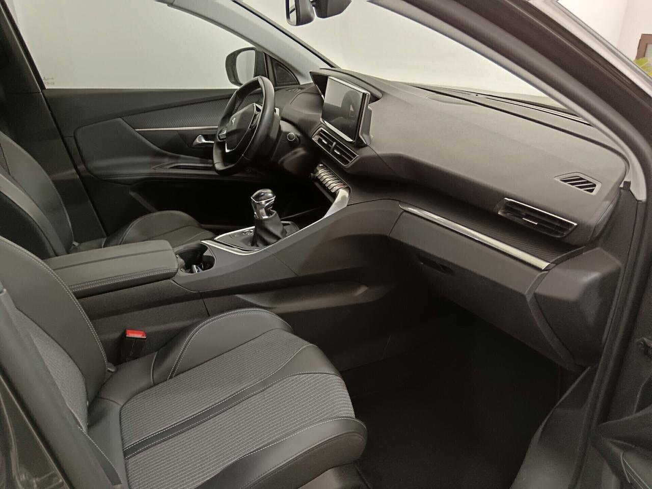 Peugeot 3008 BlueHDi 130 S&S Allure