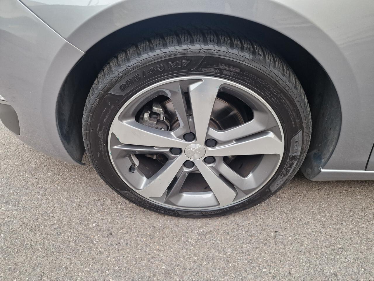 Peugeot 308 BlueHDi 150 S&S EAT6 SW Allure