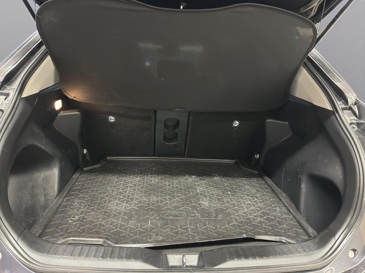 Toyota Yaris Cross 1.5h Lounge fwd 116cv e-cvt