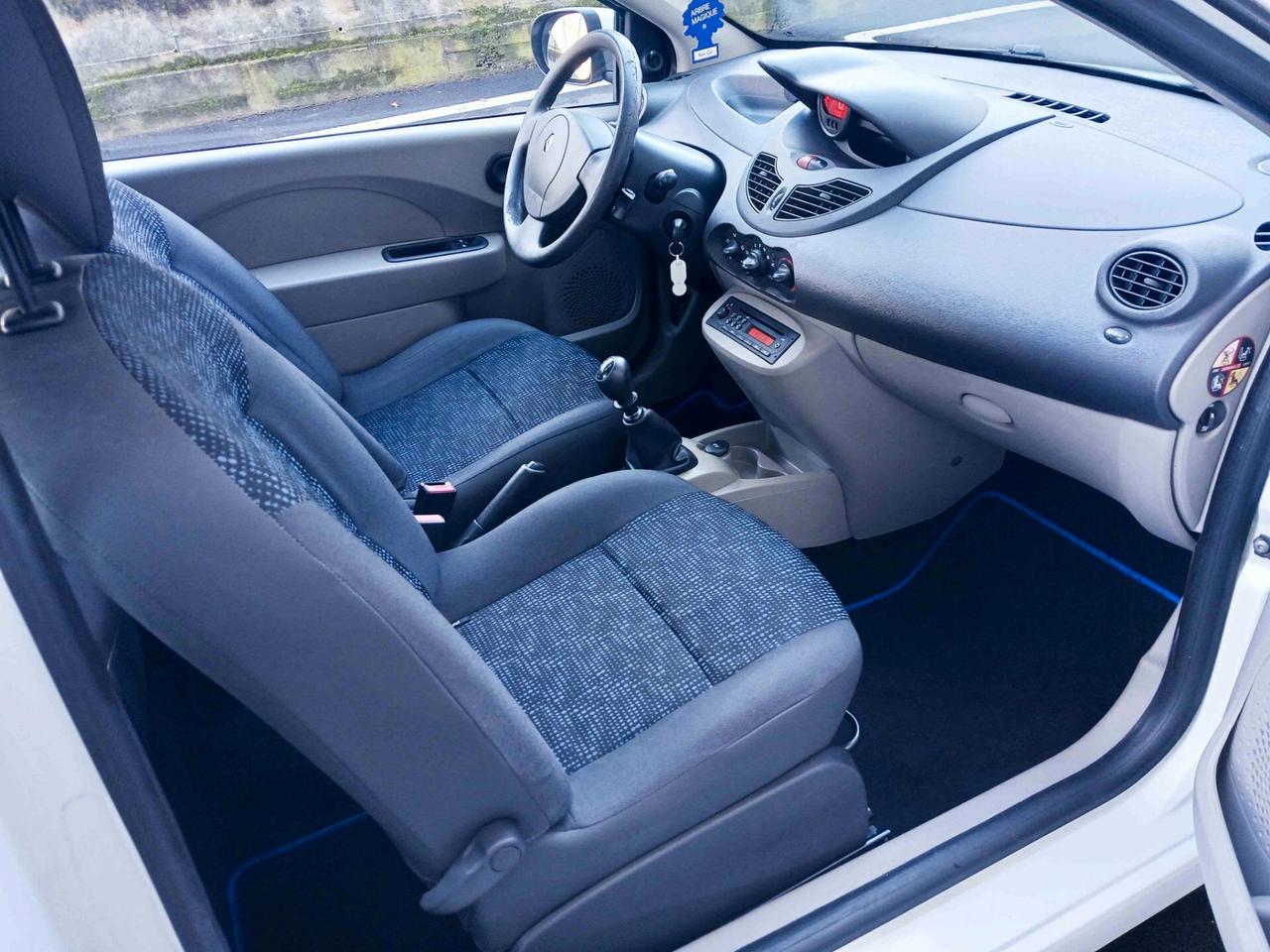 Renault Twingo UNIPRO - PERFETTA IN TUTTO