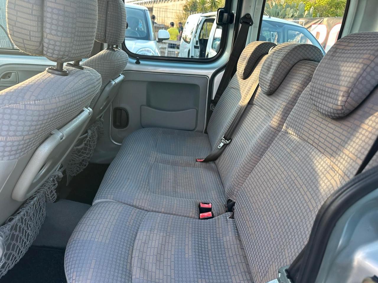 Renault Kangoo 1.5 dCi/70CV 5p. Luxe-04/2006