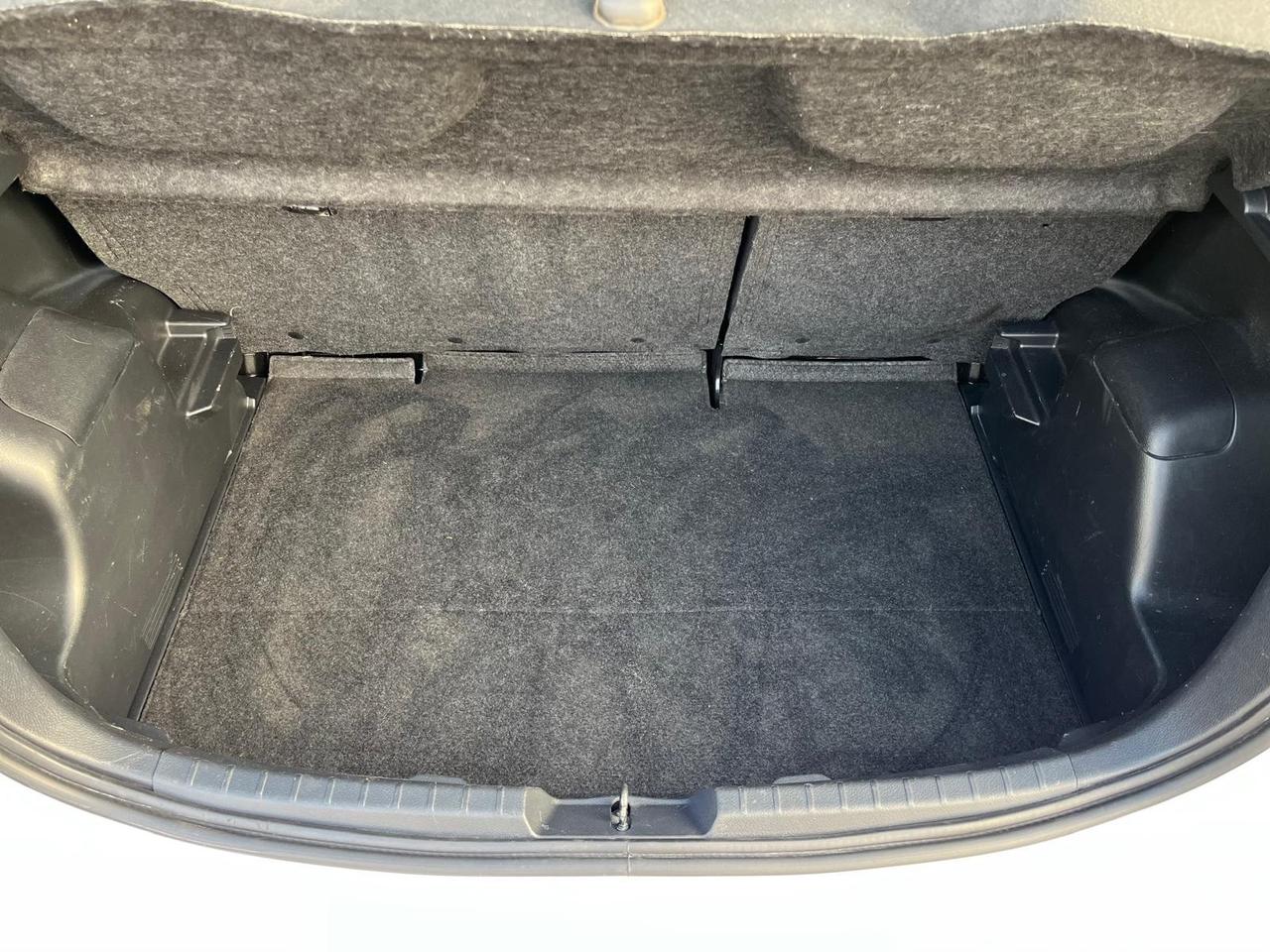 Toyota Yaris 1.0 5 porte Active