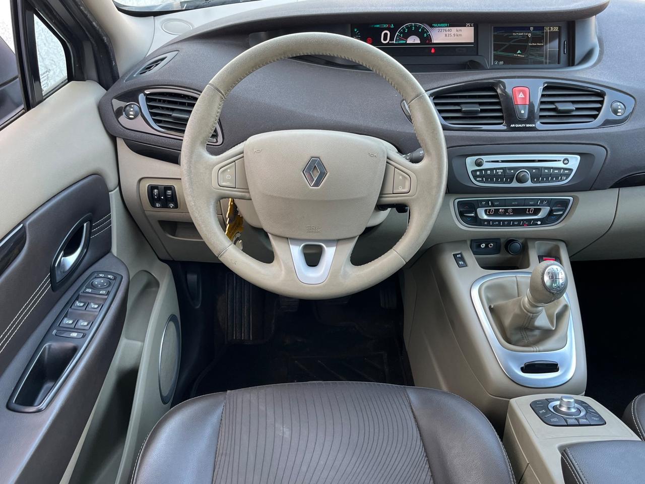 Renault Scenic Scénic X-Mod 1.9 dCi 130CV Luxe