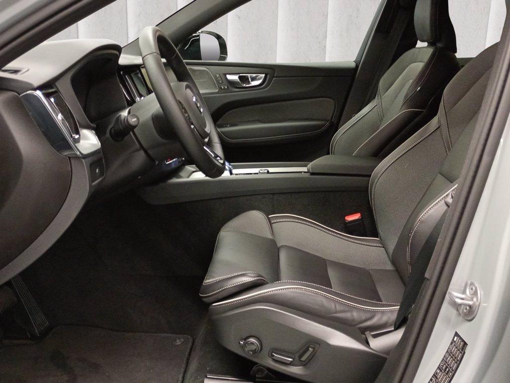 VOLVO XC60 2.0 b5 Plus Dark awd auto del 2025