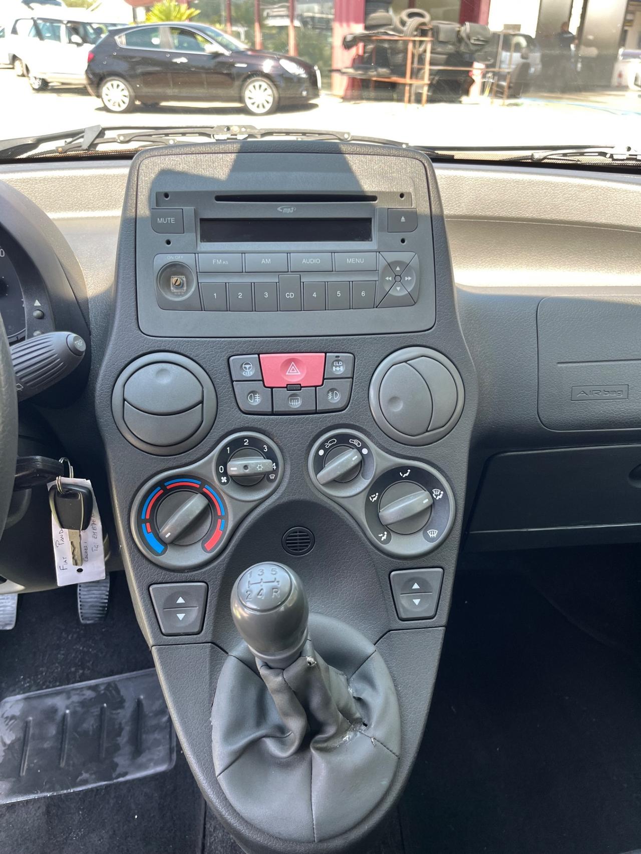Fiat Panda 1.3 MJT 16V DPF 4x4 Climbing