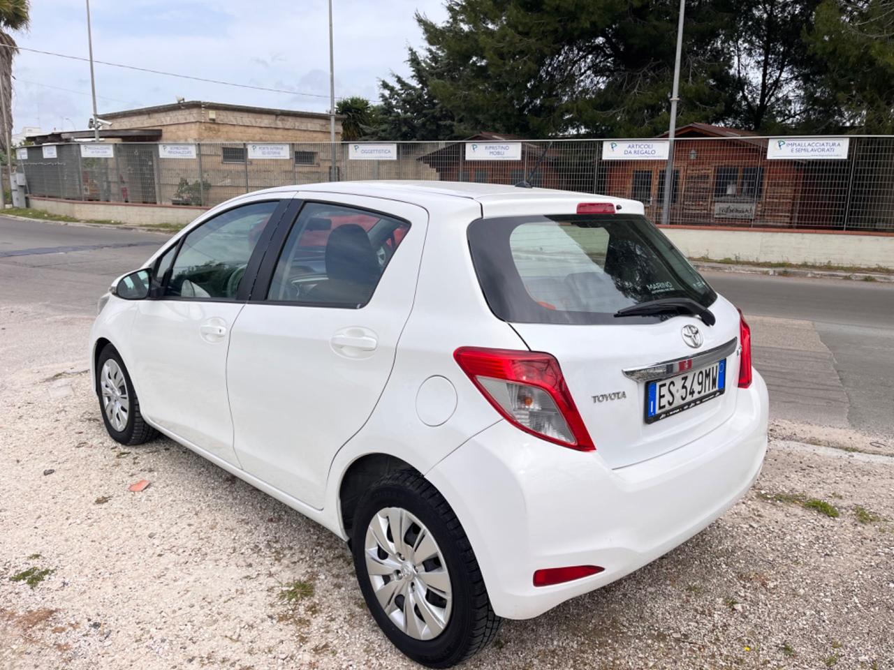 Toyota Yaris 1.4 D-4D 5 porte Active