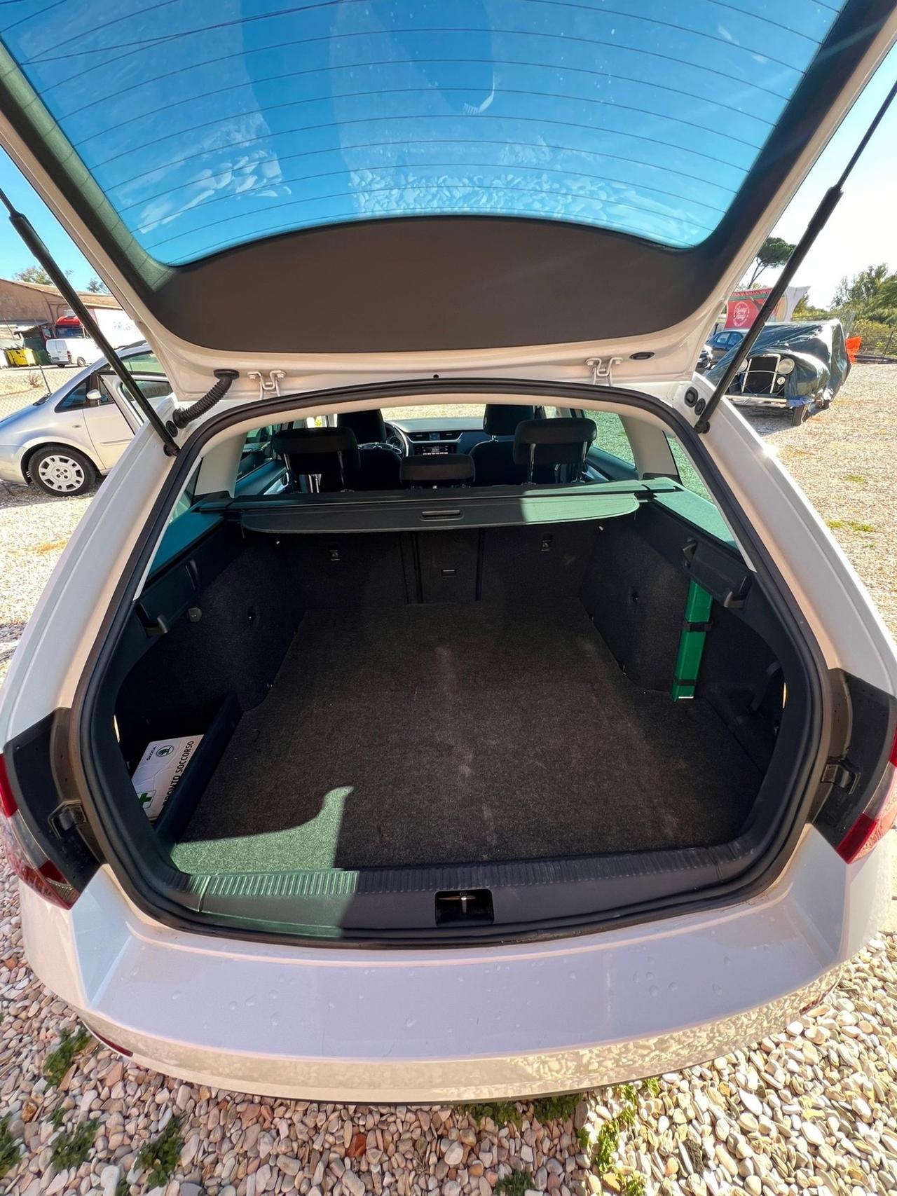 Skoda Octavia 1.5 DSG Wagon Style G-Tec