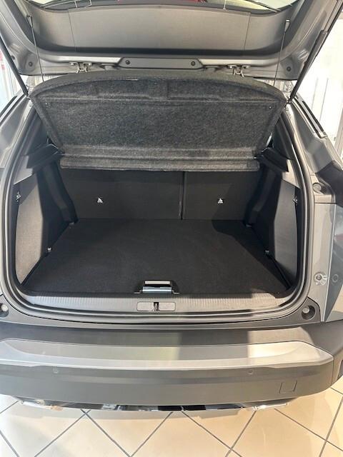 Peugeot 2008 PureTech 130 S&S EAT8 Allure