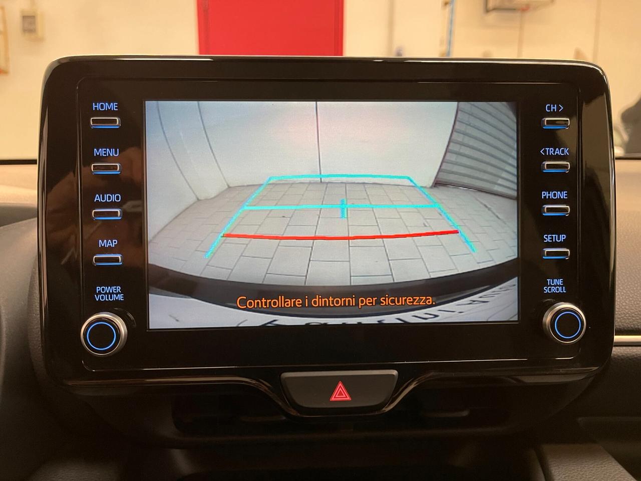 Toyota Yaris Lounge 1.5h cvt c.auto-OK Neopatentati-LEGGI SOTTO