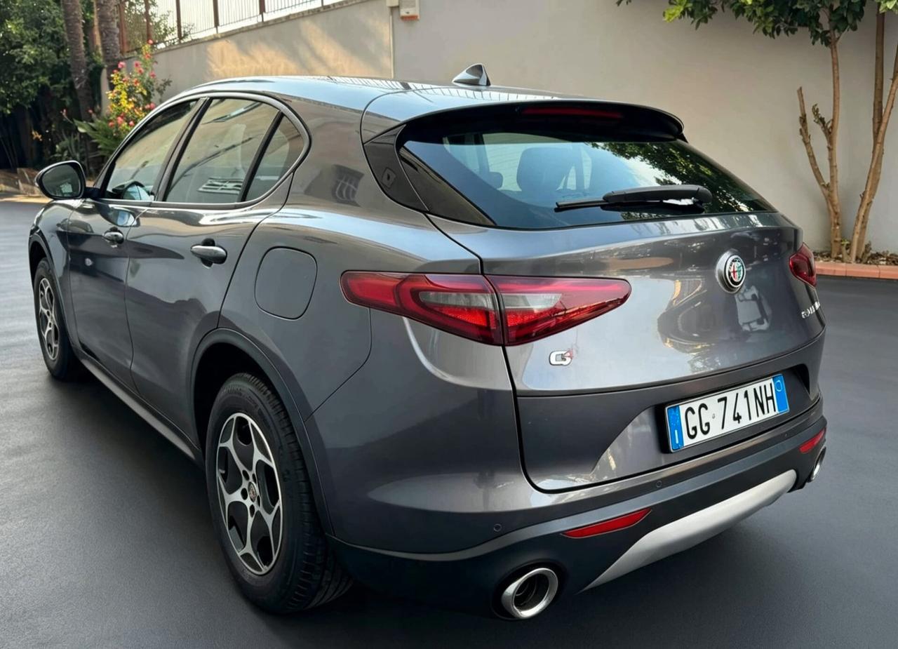 Alfa Romeo Stelvio 2.2 Turbodiesel 190 CV AT8 Q4 Business