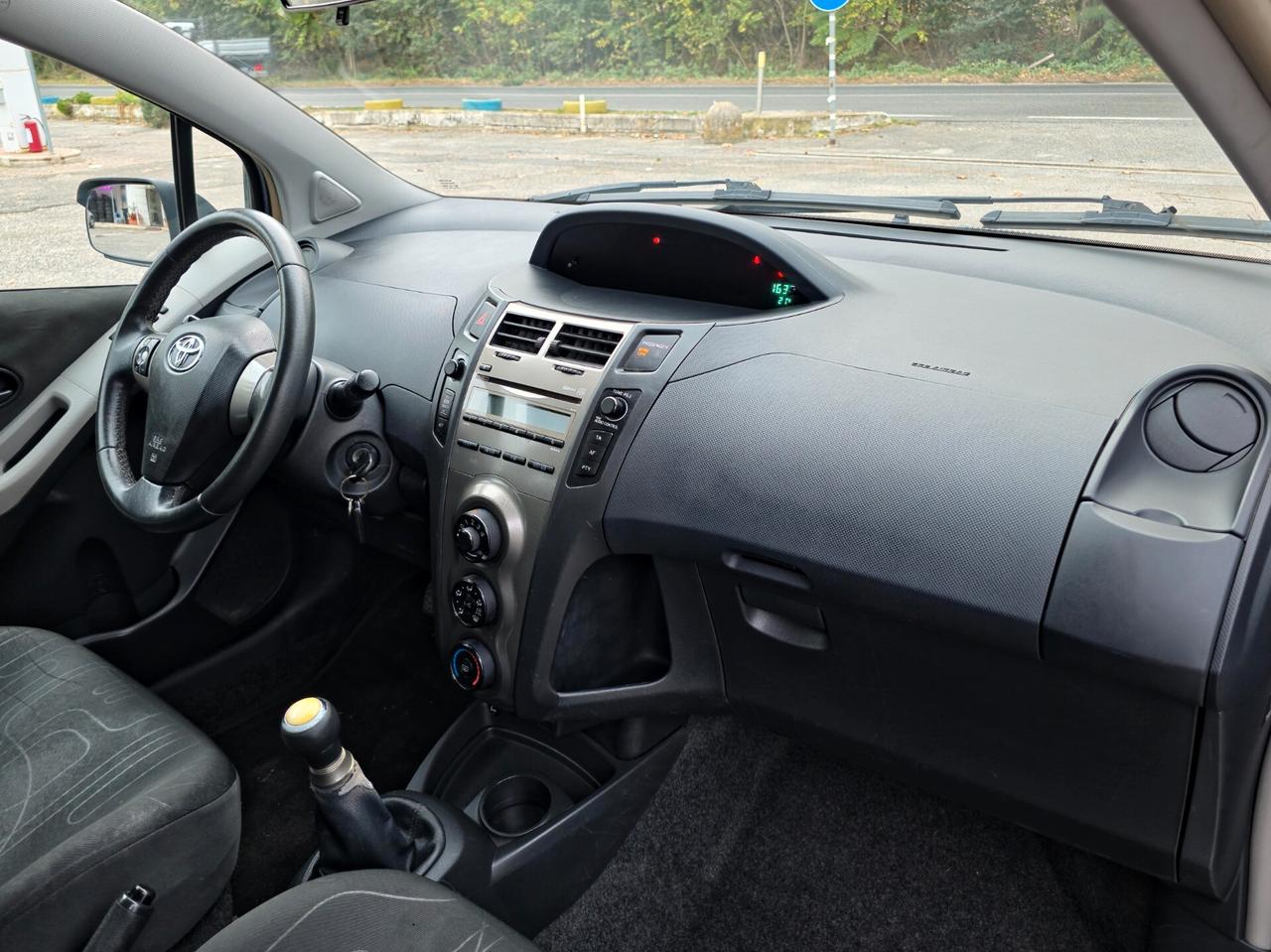 Toyota Yaris 1.0 5 porte Luxury pack 2009-E4 Manuale NEO