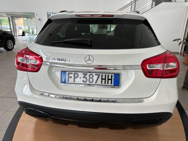 MERCEDES-BENZ GLA 180 d Executive