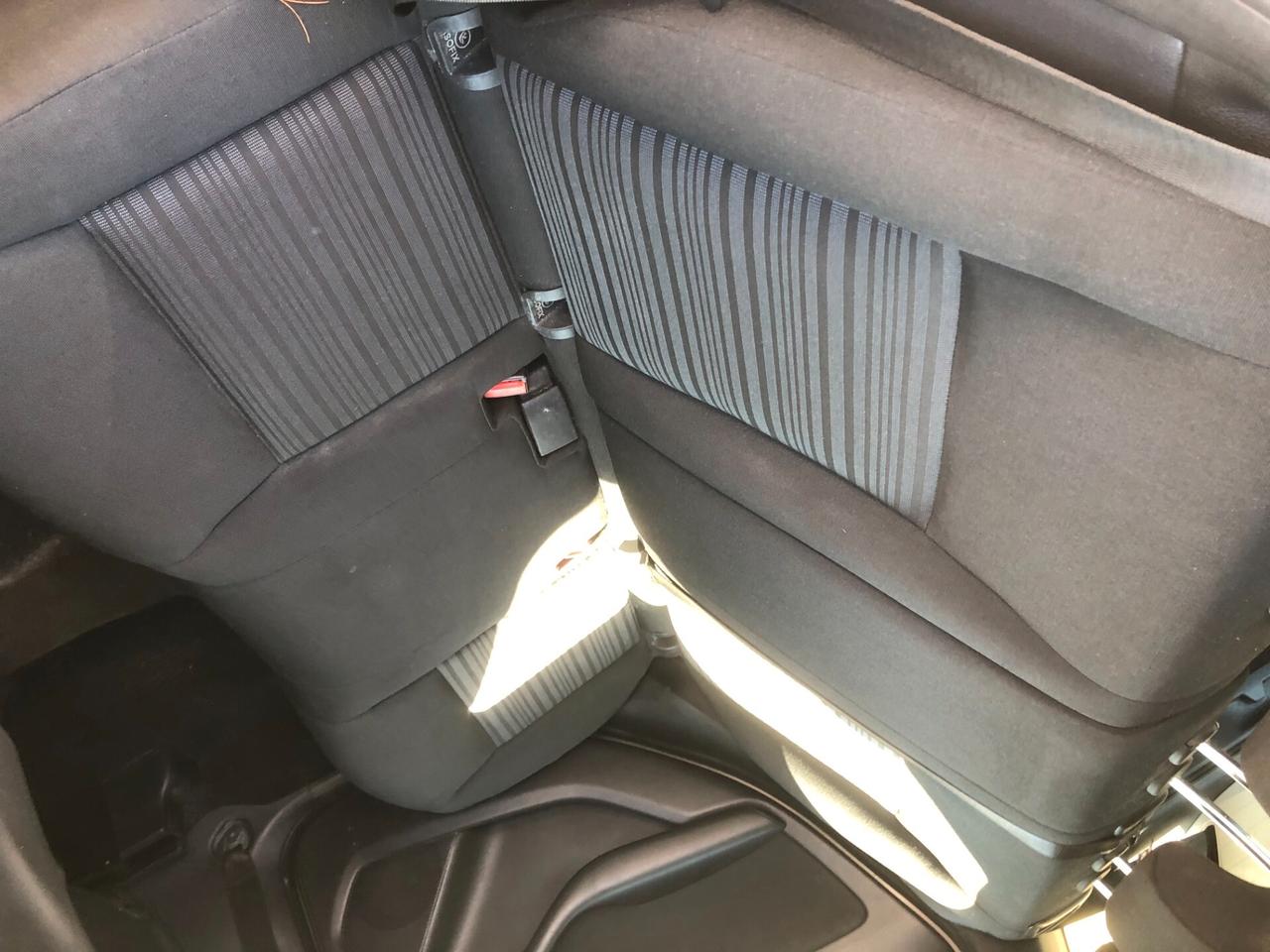 Mercedes-Benz B 180 CDI Premium 2014 - Garanzia 12 Mesi - Tagliandata - Retrocamera - Perfetta