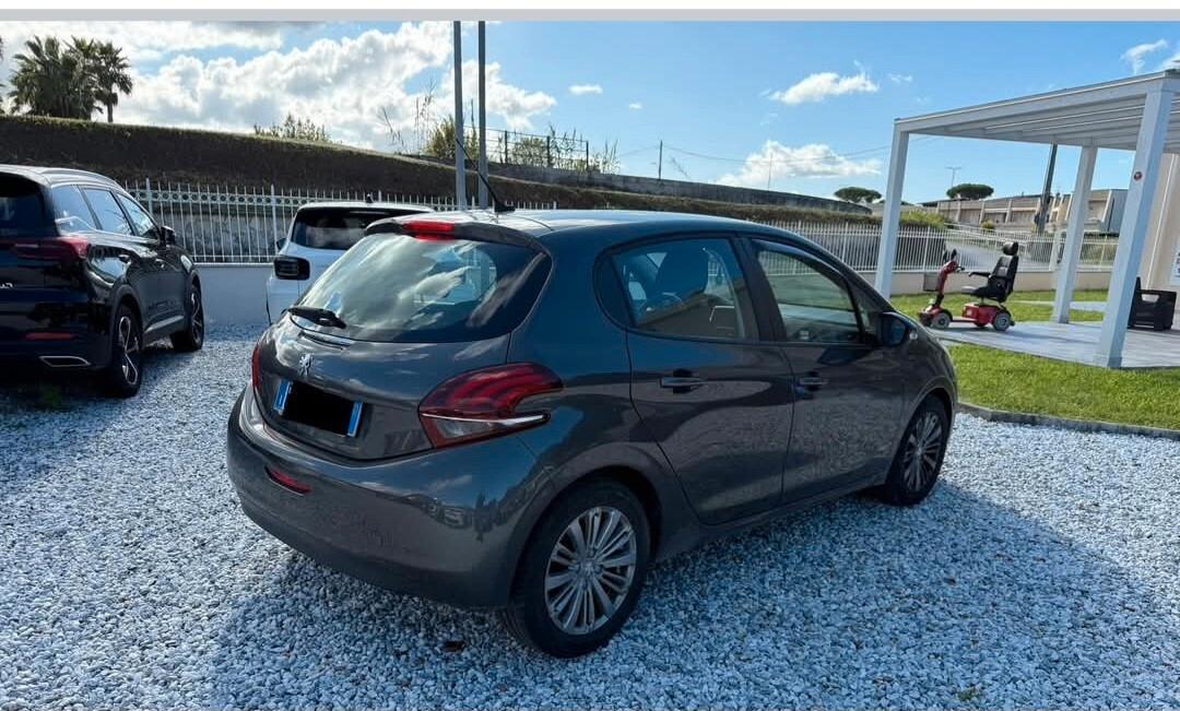 Peugeot 208 PureTech 82 5 porte Allure 40 mila km